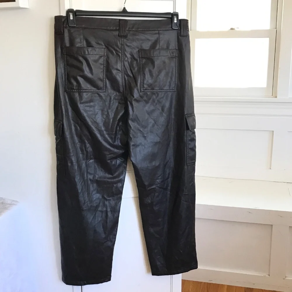 AMERICAN EAGLE Vegan Leather Stretch Cargo Pants Brown Women’s Plus Size 18